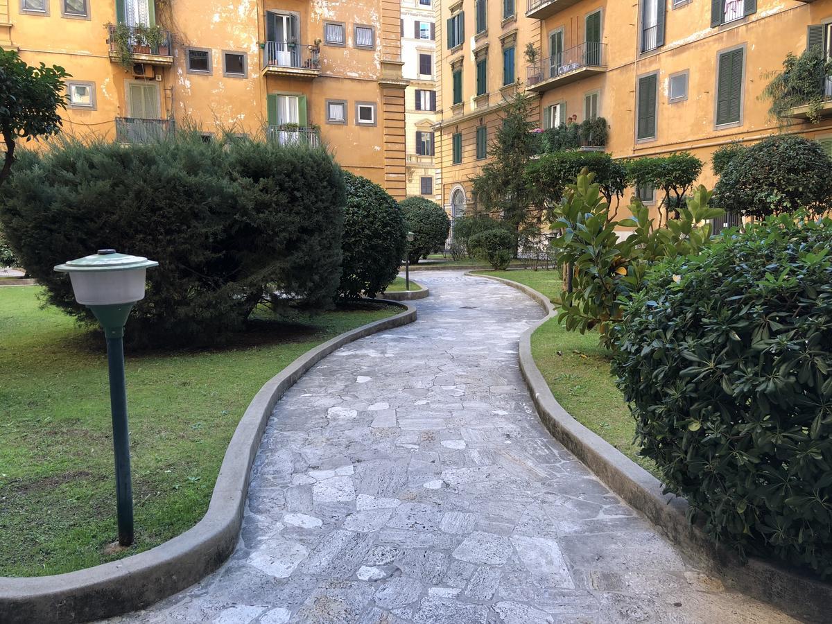 Vatican Garden Rome Bagian luar foto